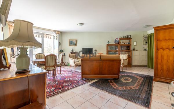 Appartement à vendre    3 pièces • 76,75 m2 Joinville-le-Pont