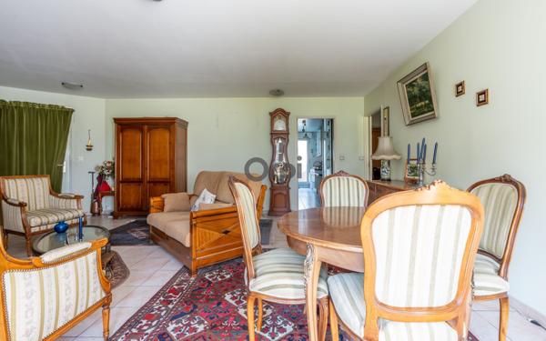 Appartement à vendre    3 pièces • 76,75 m2 Joinville-le-Pont