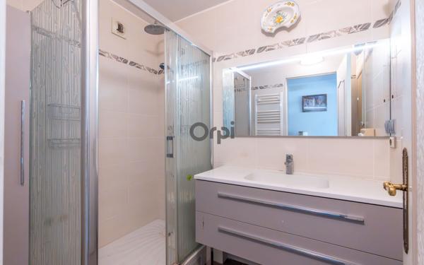 Appartement à vendre    3 pièces • 76,75 m2 Joinville-le-Pont