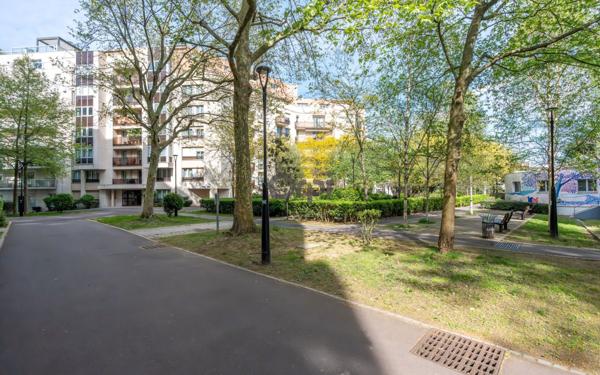 Appartement à vendre    3 pièces • 76,75 m2 Joinville-le-Pont