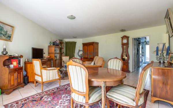 Appartement à vendre    3 pièces • 76,75 m2 Joinville-le-Pont