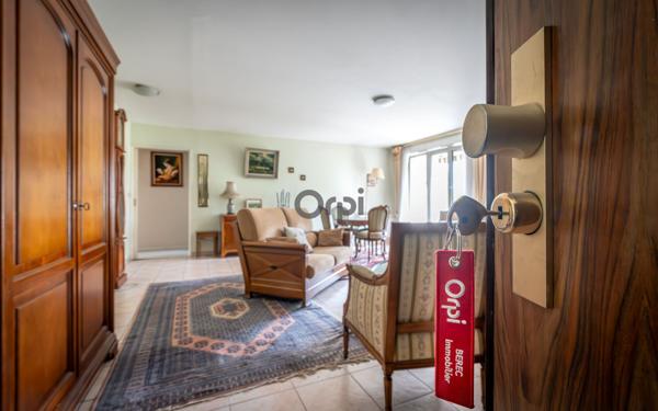 Appartement à vendre    3 pièces • 76,75 m2 Joinville-le-Pont