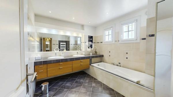 Maison - Vendu - 160 m² - LA SEYNE-SUR-MER | The Door Man