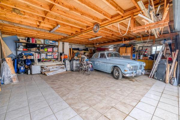 Christophe Michaudelle – EXCLUSIVITE - CAPIFRANCE vous propose proche de Meaux, à Chambry : Propriété 260 m² - ZONE UA - 10 pièces - 5 chambres - pièces d'eau - beau jardin plat et clos avec nombreux