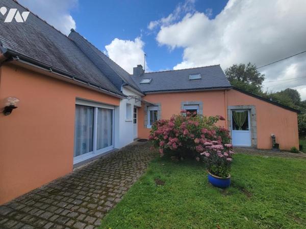 Maison dans hameau en campagne
