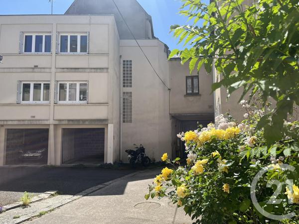 Immeuble à vendre  150 m2 CHARTRES - 28