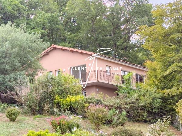 Saint-Benoît — Maison de plain-pied de 2025, 143 m² habitables et 150 m² à aménager
