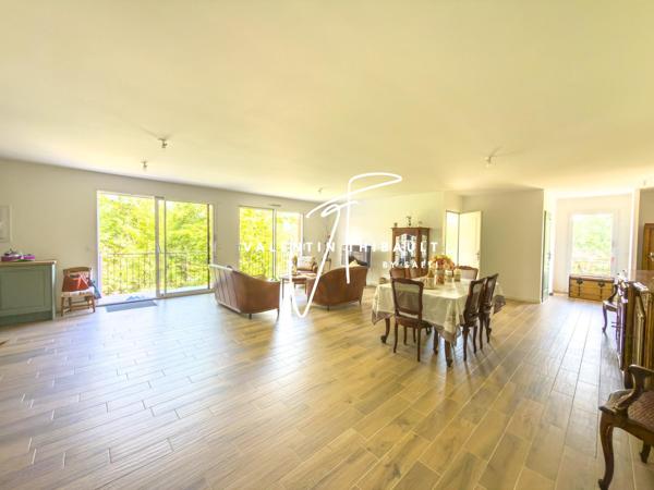 Saint-Benoît — Maison de plain-pied de 2025, 143 m² habitables et 150 m² à aménager