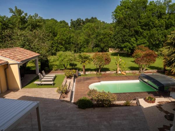 Maison - Proximite oloron-sainte-marie - Réf.:205419 PROPRIETE D'EXCEPTION SUR 6000 m²: ELEGANCE, NATURE ET ART DE VIVRE AUX PORTES D'OLORON