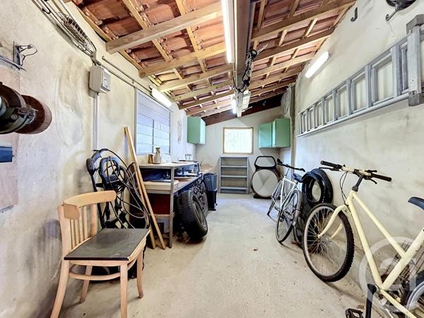 Maison à vendre  8 pièces - 145,06 m 2   BAGNOLS SUR CEZE  - 30