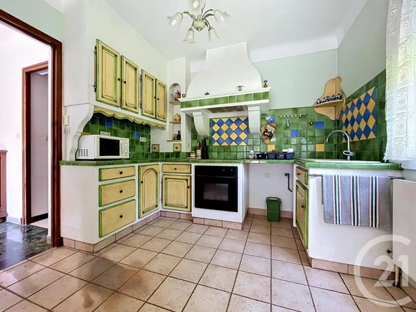 Maison à vendre  8 pièces - 145,06 m 2   BAGNOLS SUR CEZE  - 30
