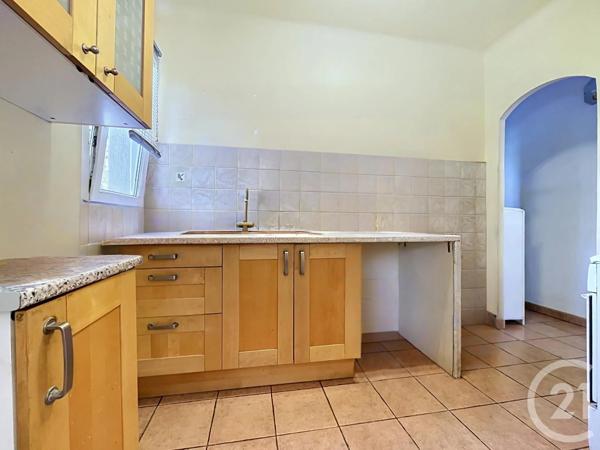 Maison à vendre  8 pièces - 145,06 m 2   BAGNOLS SUR CEZE  - 30
