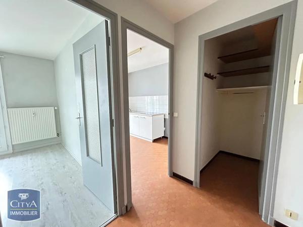 Appartement à louer 1 pièce 30m² Saint-Marcellin (38160)