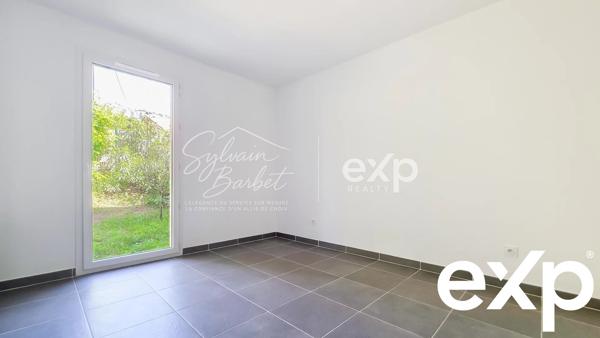 83200 TOULON - APPARTEMENT 2 PIECES AVEC JARDIN TERRASSE PARKING - QUARTIER BONNES HERBES - BUS 36 111 OL02