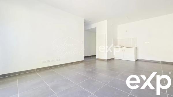83200 TOULON - APPARTEMENT 2 PIECES AVEC JARDIN TERRASSE PARKING - QUARTIER BONNES HERBES - BUS 36 111 OL02