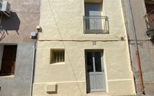 Maison à louer    2 pièces •  Mèze