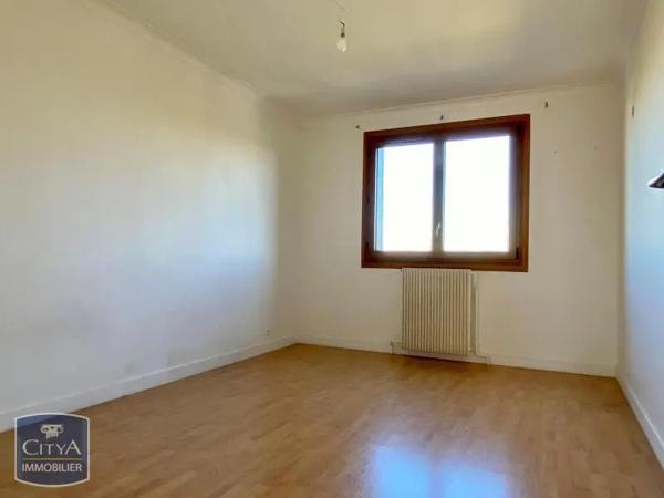 Appartement à louer 3 pièces 73.74m²