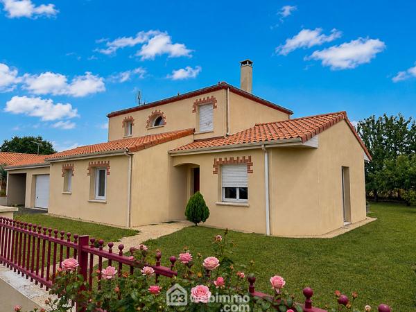 Maison 130 m² à Loublande 79700