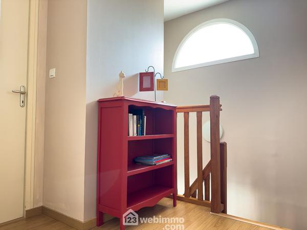 Maison 130 m² à Loublande 79700
