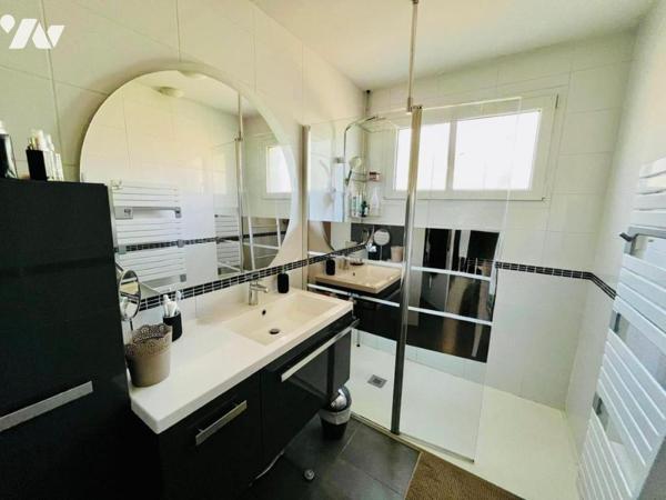 Maison atypique de plain-pied proche centre ville