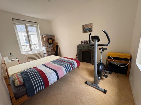 Bien rare à la vente à CARENTAN (50)