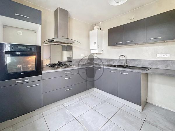 Vente Maison 4 pièces 93 m2 à Saint-Quentin