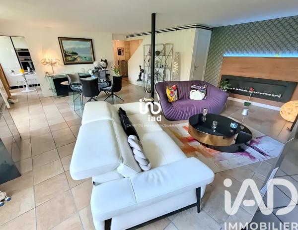 Appartement à vendre 4 pièces 109 m² Crouy-Saint-Pierre