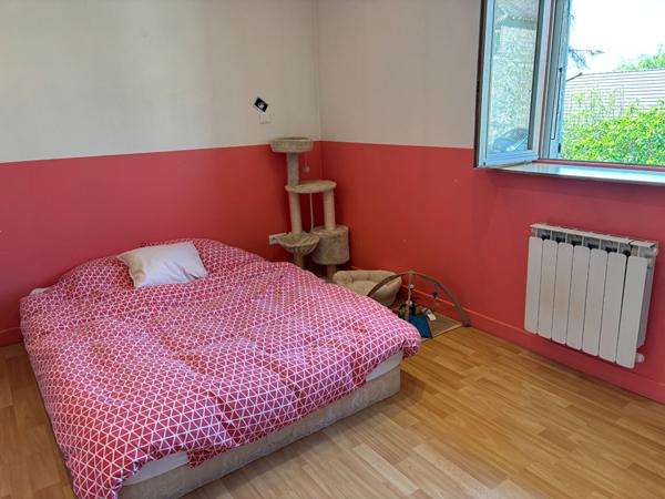 St Genix les Villages charmante dauphinoise sur large parcelle