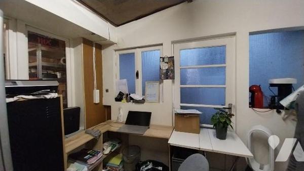 Immeuble à Vendre à Isbergues (62330) en Pas-de-Calais (62), Immeuble à usage de commerce (boul...