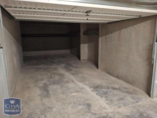 Parking à louer 27m² Cannes (06150)