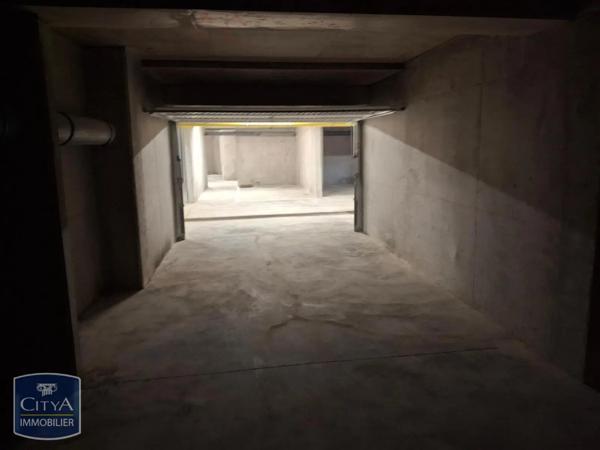 Parking à louer 27m² Cannes (06150)
