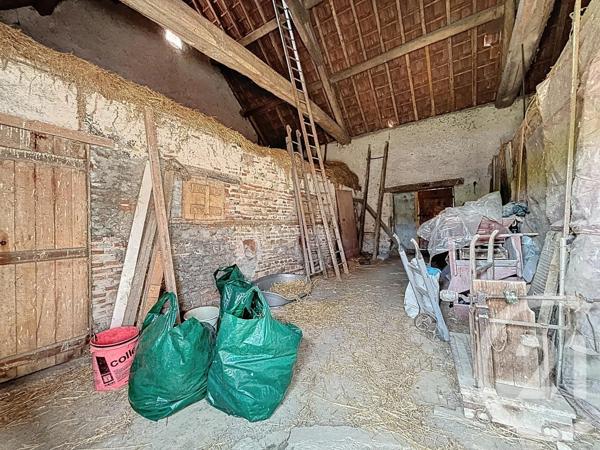 Maison à vendre  4 pièces - 98,45 m 2   ST POURCAIN SUR SIOULE  - 03