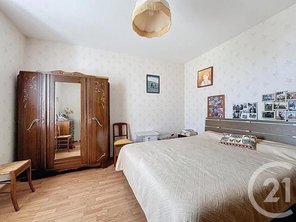 Maison à vendre  4 pièces - 98,45 m 2   ST POURCAIN SUR SIOULE  - 03
