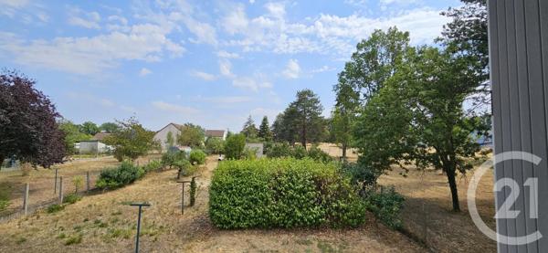 Maison à vendre  5 pièces - 118 m 2   PREMILHAT  - 03