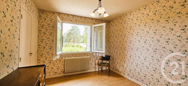 Maison à vendre  5 pièces - 118 m 2   PREMILHAT  - 03