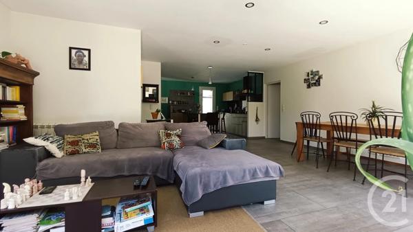 Maison à vendre  6 pièces - 140 m 2   GUILHERAND GRANGES  - 07