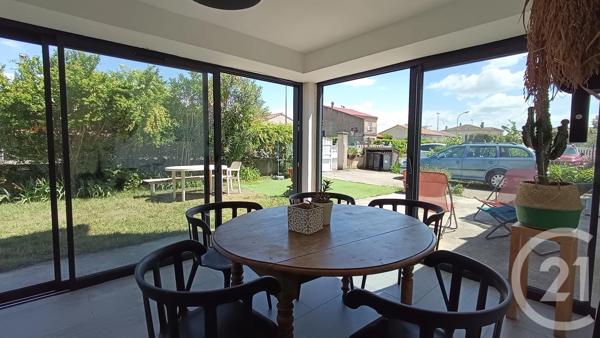 Maison à vendre  6 pièces - 140 m 2   GUILHERAND GRANGES  - 07
