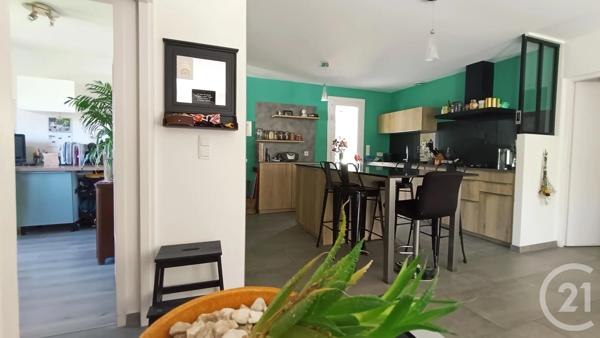 Maison à vendre  6 pièces - 140 m 2   GUILHERAND GRANGES  - 07