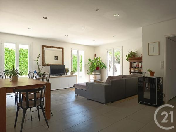 Maison à vendre  6 pièces - 140 m 2   GUILHERAND GRANGES  - 07