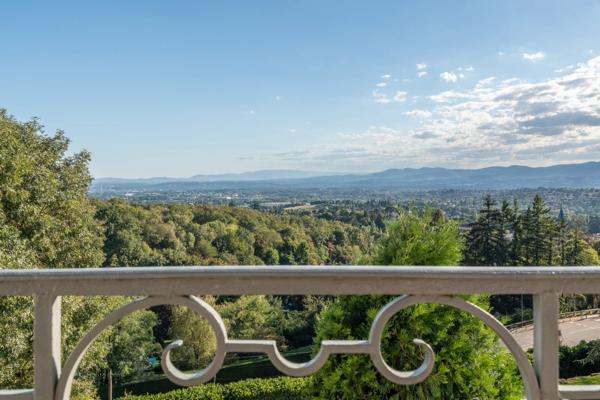 Limonest - Maison d'exception 394 m² - 6 Chambres - Jardin 4400 m² - Piscine
