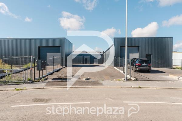 Entrepôt / Local industriel 260 m2