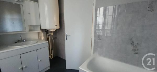 Immeuble à vendre  130 m 2   LAROQUEBROU  - 15
