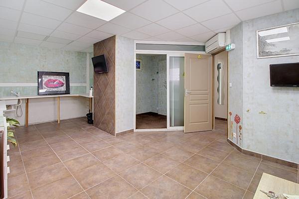 À VENDRE EN EXCLUSIVITE ! A Salernes - Local commercial de 98 m²