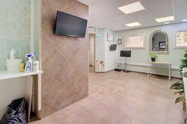 À VENDRE EN EXCLUSIVITE ! A Salernes - Local commercial de 98 m²