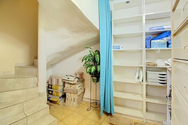 À VENDRE EN EXCLUSIVITE ! A Salernes - Local commercial de 98 m²