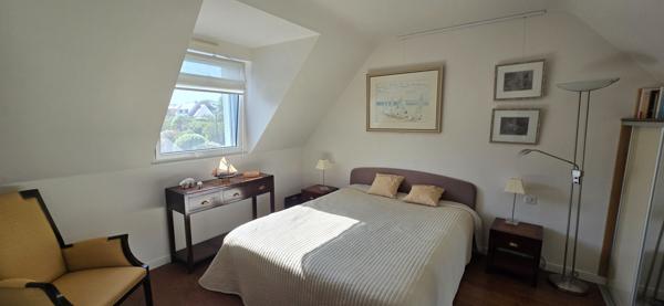 Fouesnant, Beg-Meil, très jolie contemporaine de 205 m² environ, bourg et plages à pied !