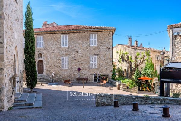 🪄 À CÉDER – Droit au bail au cœur du village du Castellet (83) - Emplacement n°1 – Rue de l’Église – Piétonne & ultra-passante