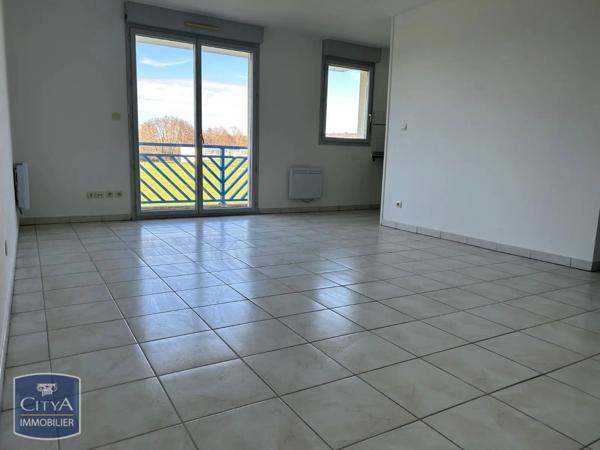 Appartement à louer 2 pièces 48.05m² Casteljaloux (47700)