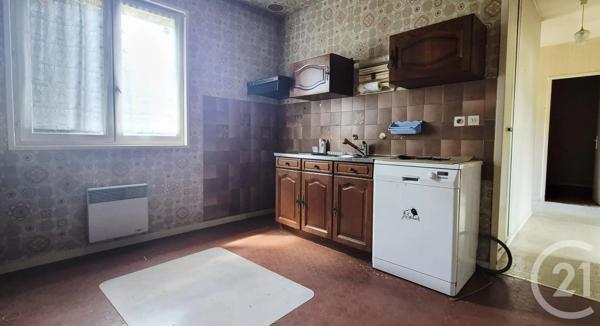 Maison à vendre  4 pièces - 86 m 2   DESERTINES  - 03