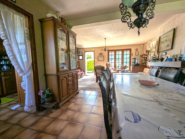 Maison à vendre, au calme, sur la route des plages.
